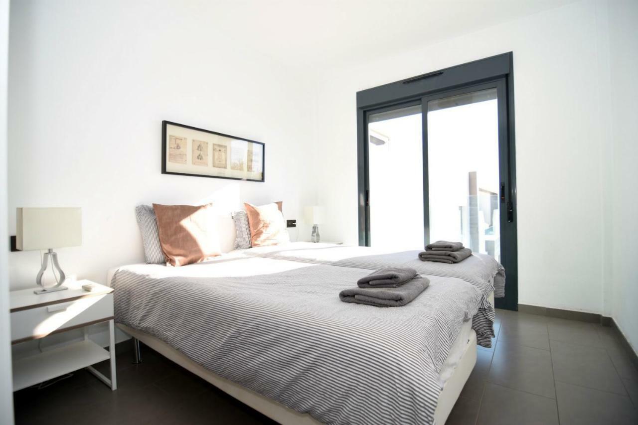 דירות Dehesa de Campoamor  Penthouse Oasis Beach II La Zenia מראה חיצוני תמונה