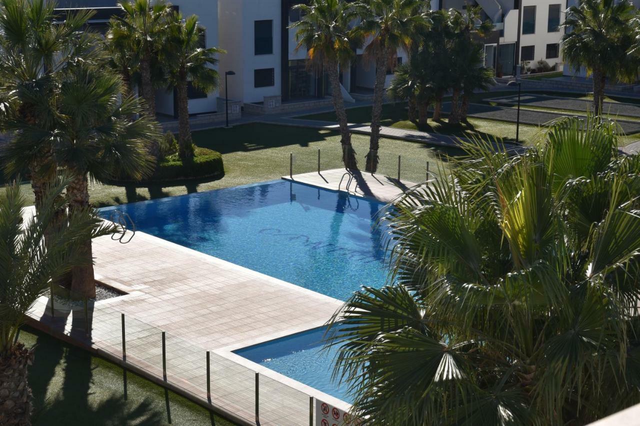 דירות Dehesa de Campoamor  Penthouse Oasis Beach II La Zenia מראה חיצוני תמונה