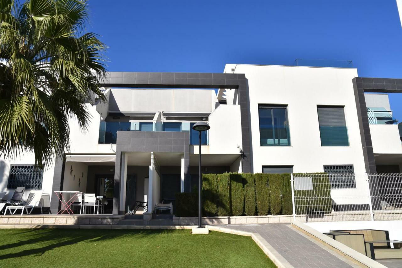 דירות Dehesa de Campoamor  Penthouse Oasis Beach II La Zenia מראה חיצוני תמונה