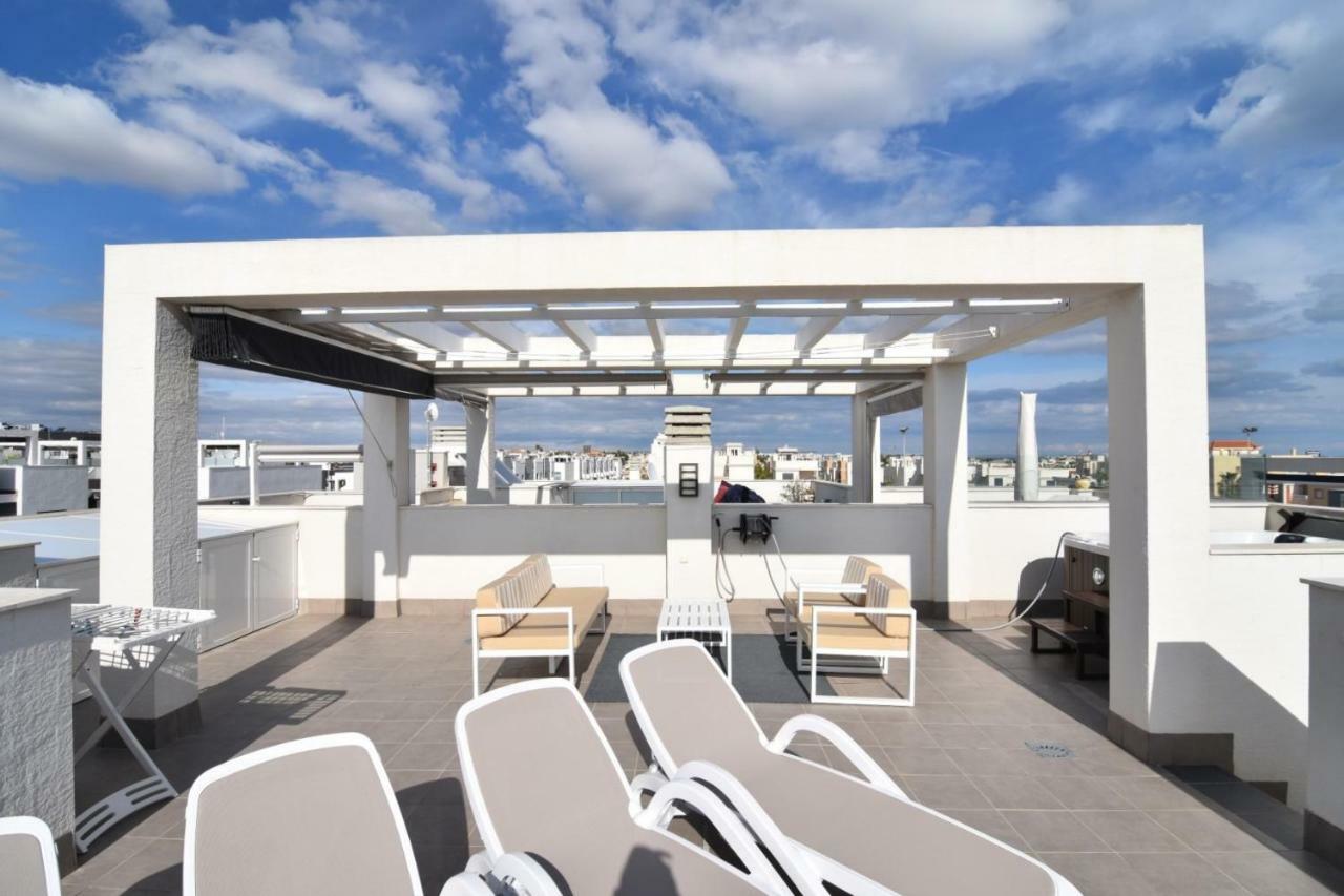 דירות Dehesa de Campoamor  Penthouse Oasis Beach II La Zenia מראה חיצוני תמונה